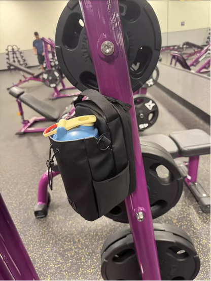 🏋️‍♂️ Magnetic Gym Sling Bag