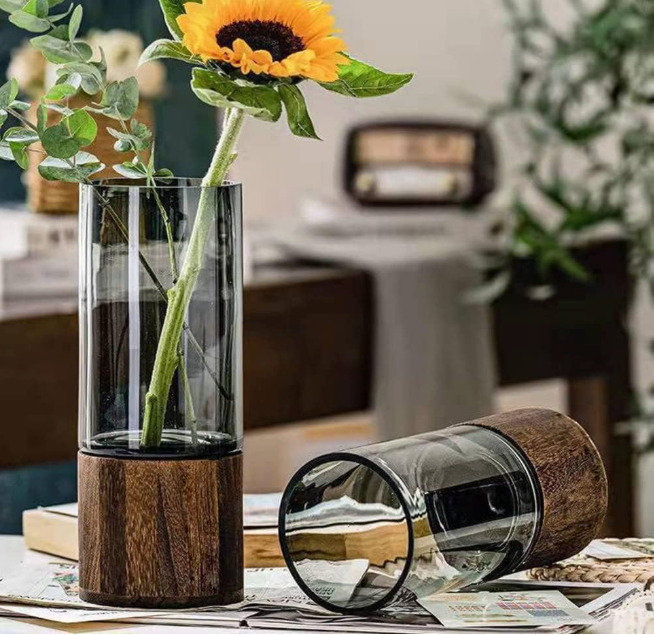 Vase Moderne en Verre avec Socle en Bois